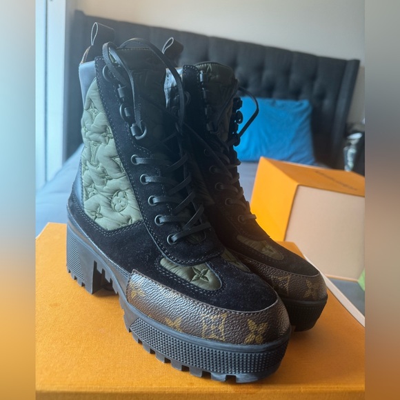 Louis Vuitton Monogram Laureate Platform boot! - Picture 5 of 8